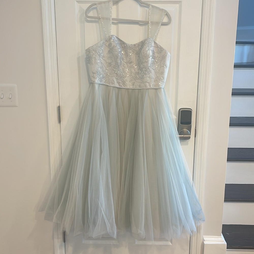 EUC Davis’s Bridal platinum white/ silver tea length tulle wedding dress.